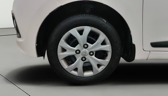2016 Hyundai Grand i10 SPORTZ 1.2 KAPPA VTVT, Petrol, Manual, 36,454 km, Left Front Wheel