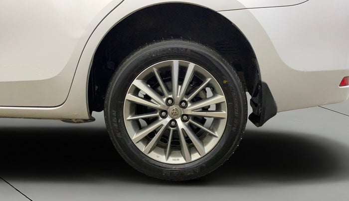 2016 Toyota Corolla Altis GL PETROL, Petrol, Manual, 54,685 km, Left Rear Wheel