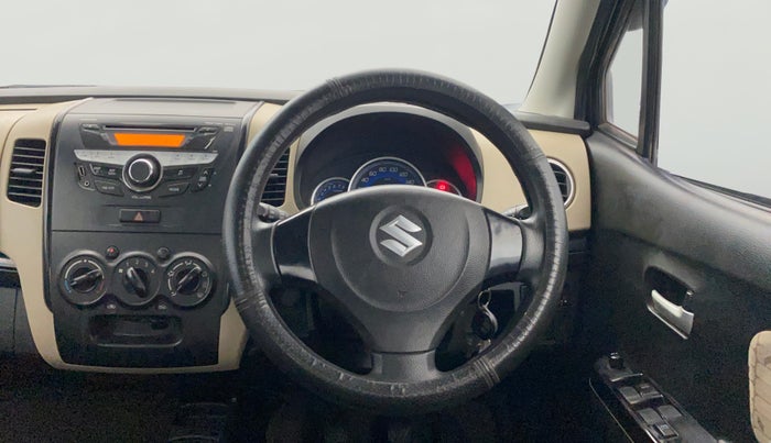 2017 Maruti Wagon R 1.0 VXI, Petrol, Manual, 49,296 km, Steering Wheel Close Up