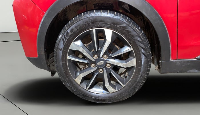 2021 Mahindra XUV300 W8 (O) 1.2 PETROL, Petrol, Manual, 39,740 km, Left Front Wheel