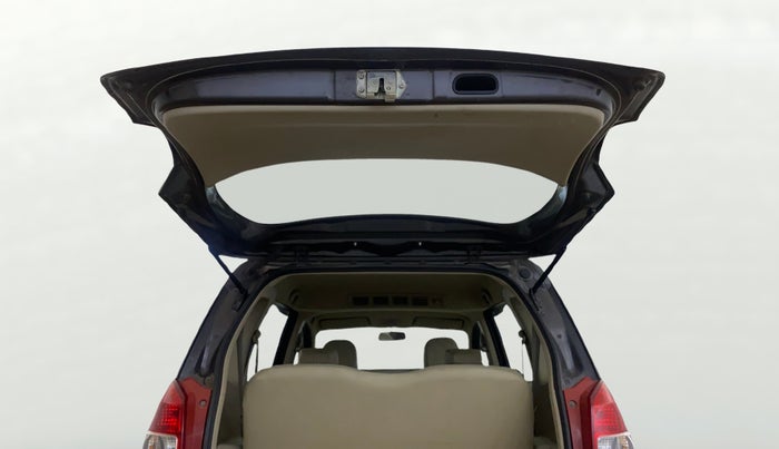 2014 Maruti Ertiga VXI CNG, CNG, Manual, 77,691 km, Boot Door Open