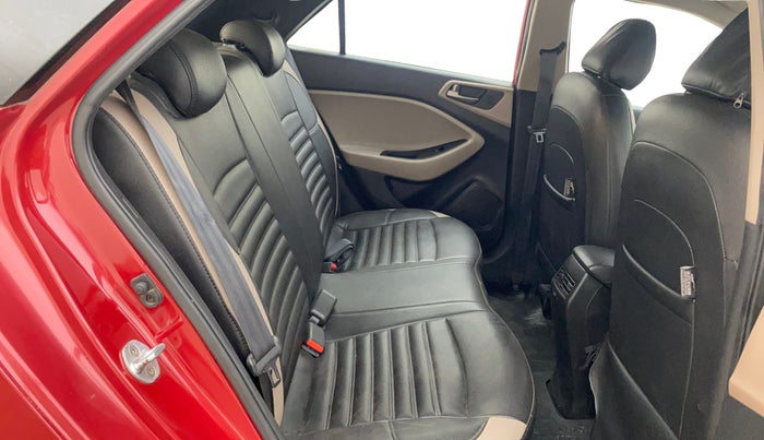 2016 Hyundai Elite i20 ASTA 1.2, Petrol, Manual, 63,966 km, Right Side Rear Door Cabin