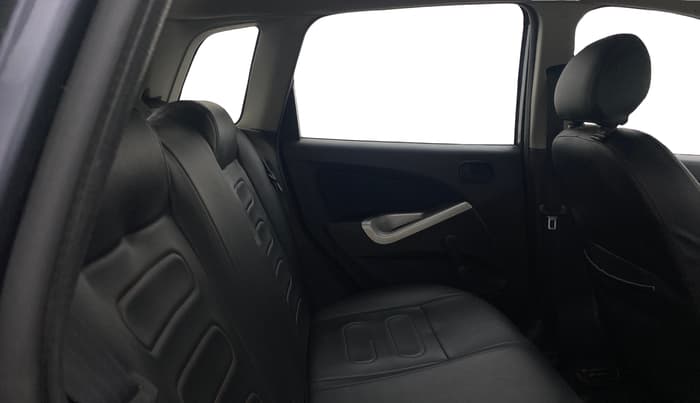 2013 Ford Figo ZXI 1.2 PETROL, Petrol, Manual, 90,974 km, Right Side Rear Door Cabin