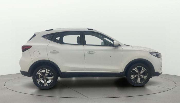 2022 MG ASTOR SHARP 1.5 MT, Petrol, Manual, 25,023 km, Right Side View