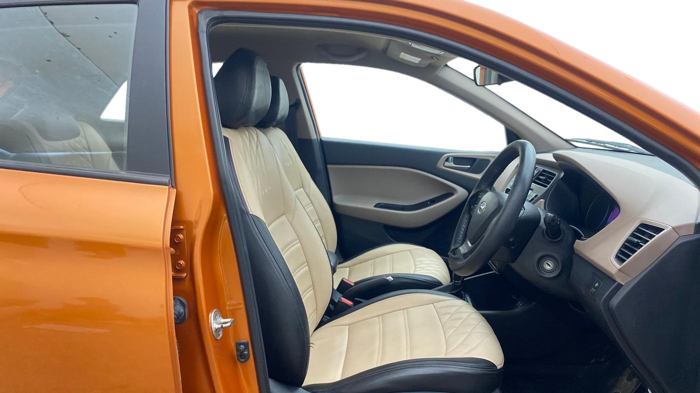 2018 Hyundai Elite i20 ASTA 1.2  CVT, Petrol, Automatic, 60,988 km, Right Side Front Door Cabin