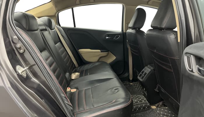 2019 Honda City 1.5L I-VTEC V MT, Petrol, Manual, 63,774 km, Right Side Rear Door Cabin