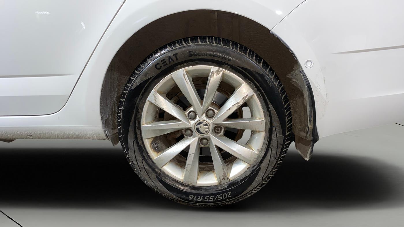 2019 Skoda Octavia L&K 1.8 TSI AT, Petrol, Automatic, 41,967 km, Left Rear Wheel