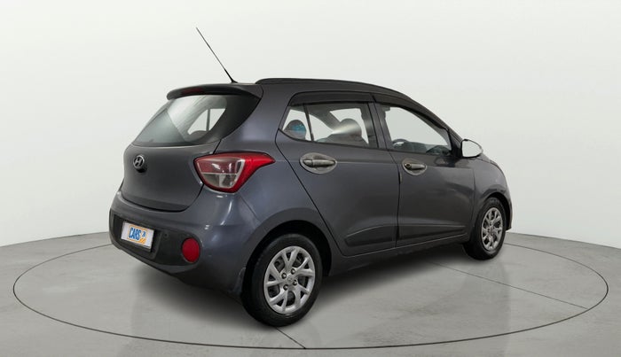 2017 Hyundai Grand i10 SPORTZ (O) 1.2 KAPPA VTVT, Petrol, Manual, 99,348 km, Right Back Diagonal