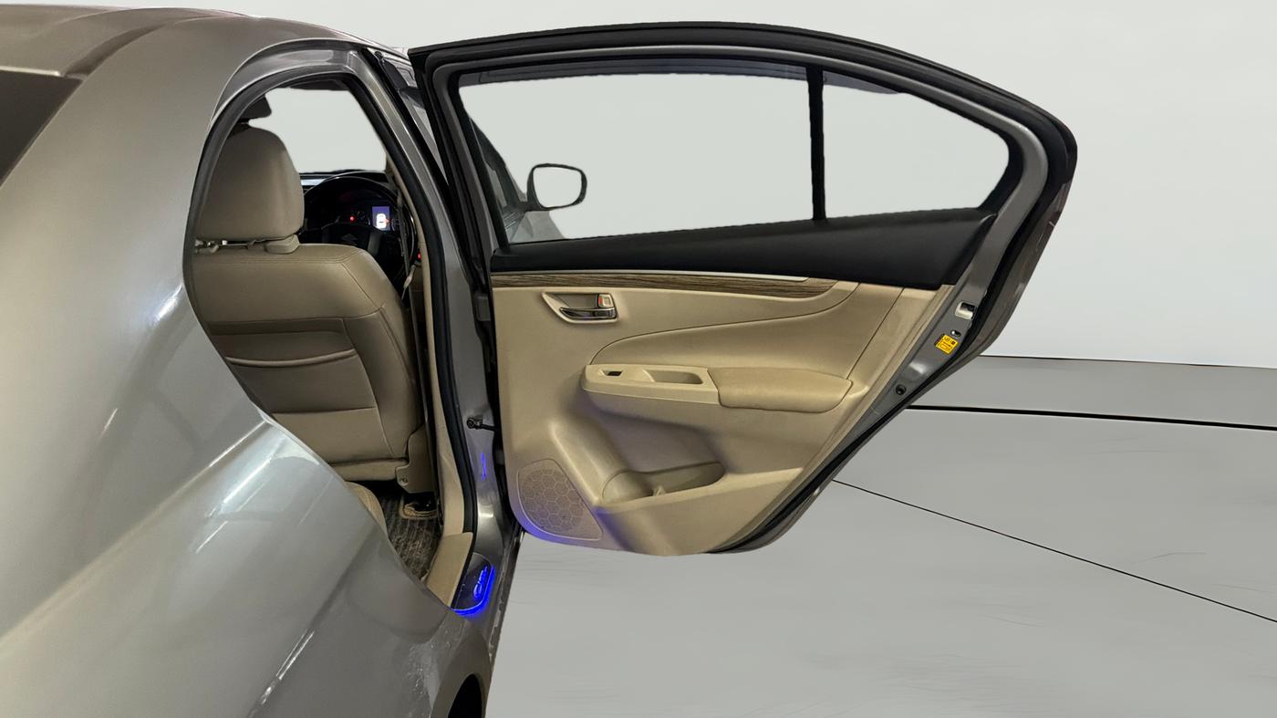 2020 Maruti Ciaz ALPHA  AT 1.5 SHVS PETROL, Petrol, Automatic, 45,678 km, RHS Rear Door