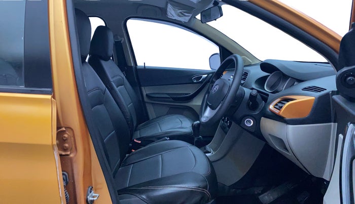 2016 Tata Tiago XZ PETROL, Petrol, Manual, 49,161 km, Right Side Front Door Cabin