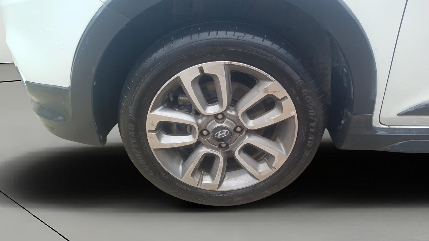 2016 Hyundai i20 Active 1.2 SX, Petrol, Manual, 90,718 km, Left Front Wheel