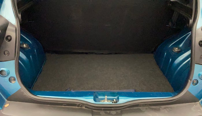 2020 Renault Kwid RXT 1.0 (O), Petrol, Manual, 12,097 km, Boot Open Zoomed View