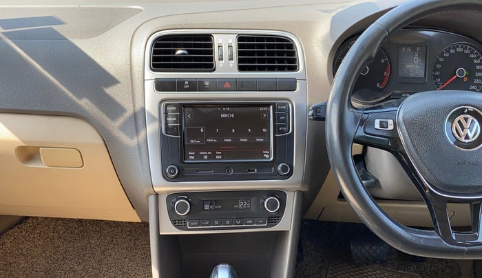 2017 Volkswagen Vento HIGHLINE PETROL AT, Petrol, Automatic, 86,755 km, Air Conditioner