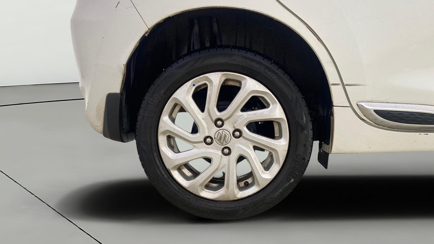 2023 Maruti Baleno  ZETA CNG 1.2L, CNG, Manual, 25,633 km, Right Rear Wheel