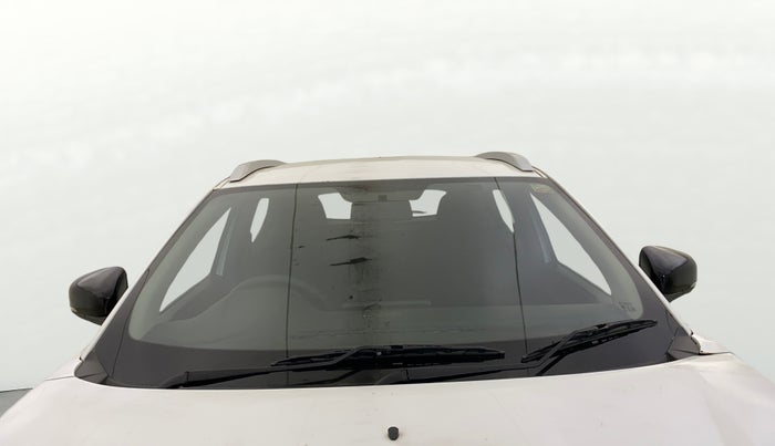 2024 Renault Kiger RXT AMT, Petrol, Automatic, 5,306 km, Front Windshield