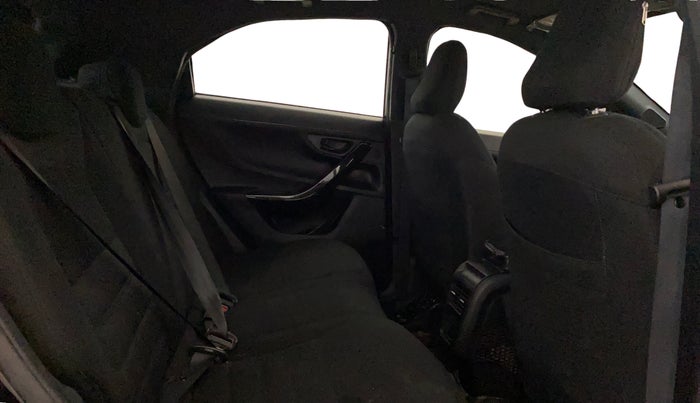 2024 Tata NEXON Creative 1.5 Revotorq 6MT Dark Edition, Diesel, Manual, 20,886 km, Right Side Rear Door Cabin