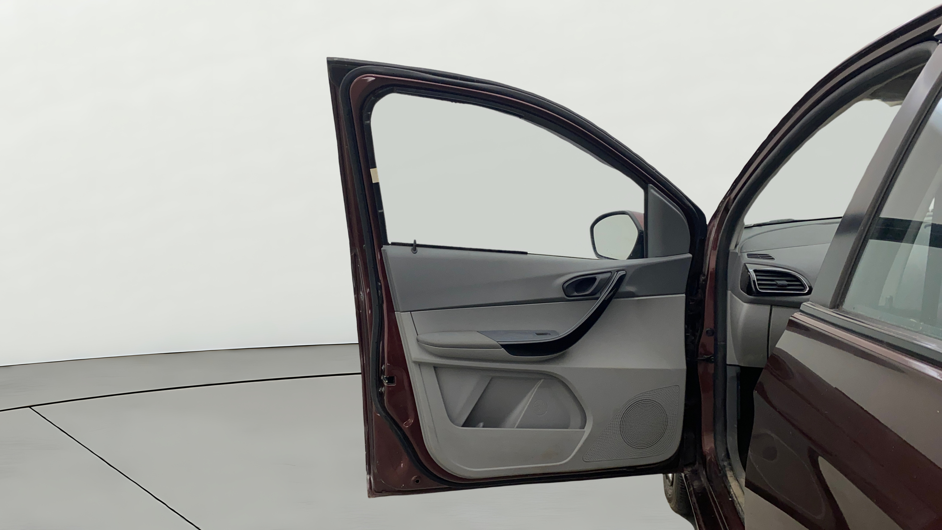 camera-LHS-Front-Door
