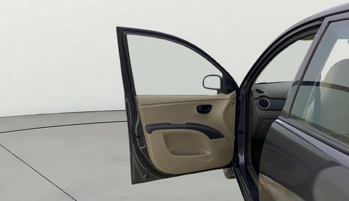 2012 Hyundai i10 MAGNA 1.1, CNG, Manual, 1,05,771 km, LHS Front Door