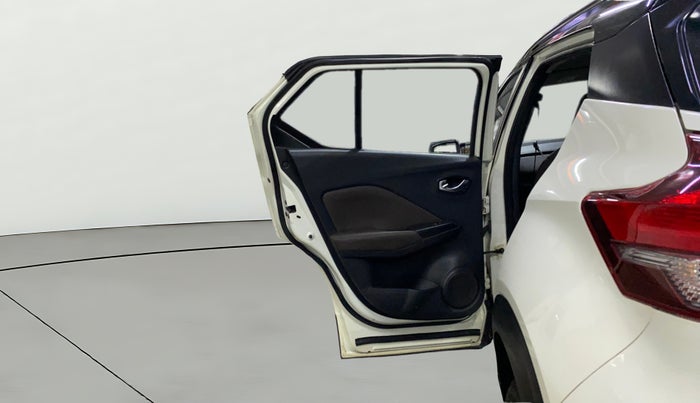 2020 Nissan Kicks XV PREMIUM (O) TURBO 1.3 DUAL TONE, Petrol, Manual, 54,686 km, LHS Rear Door