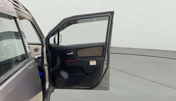 2016 Maruti Wagon R 1.0 LXI CNG, CNG, Manual, 1,06,985 km, RHS Front Door