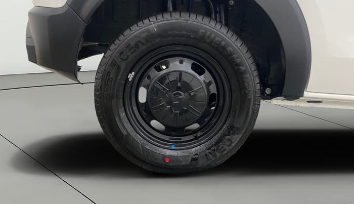 2025 Renault TRIBER Evolution, Petrol, Manual, 50 km, Right Rear Wheel