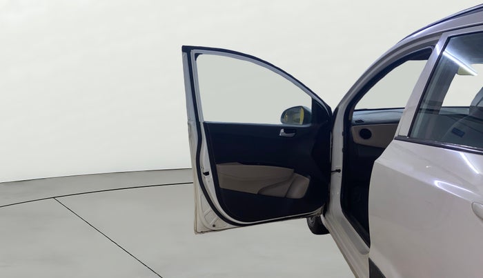 2017 Hyundai Grand i10 SPORTZ (O) AT 1.2 KAPPA VTVT, Petrol, Automatic, 39,461 km, LHS Front Door