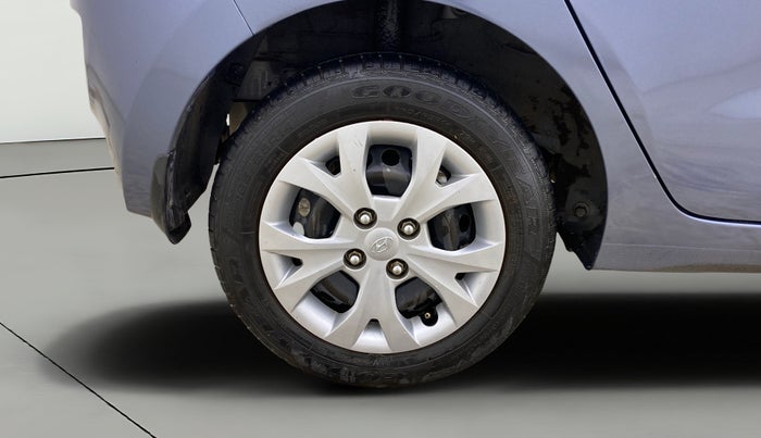 2016 Hyundai Grand i10 MAGNA 1.2 KAPPA VTVT, Petrol, Manual, 11,610 km, Right Rear Wheel