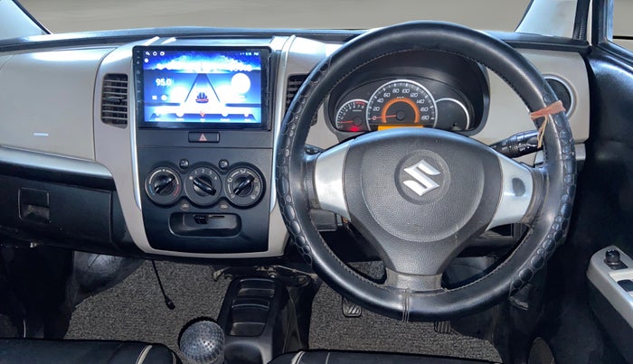 2013 Maruti Wagon R 1.0 VXI, Petrol, Manual, 38,044 km, Steering Wheel Close Up