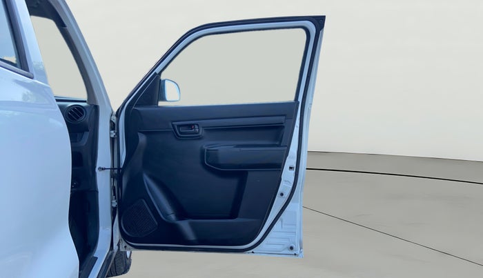 2022 Maruti S PRESSO VXI (O), Petrol, Manual, 11,244 km, RHS Front Door