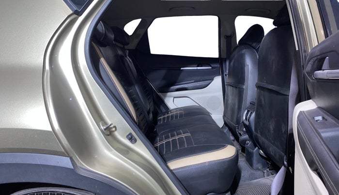 2020 KIA SONET HTX 1.5, Diesel, Manual, 67,995 km, Right Side Rear Door Cabin