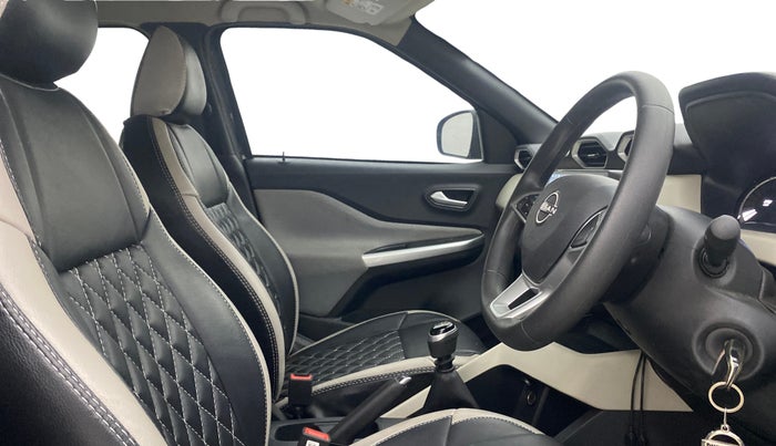 2023 Nissan MAGNITE XL, Petrol, Manual, 17,602 km, Right Side Front Door Cabin