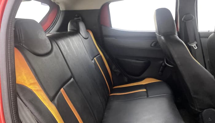 2016 Renault Kwid RXT 0.8, Petrol, Manual, 34,079 km, Right Side Rear Door Cabin