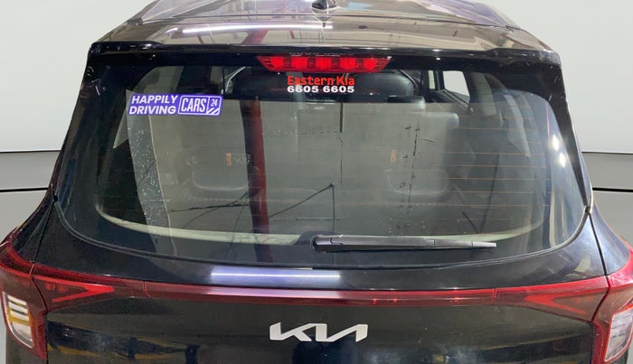 2023 KIA CARENS PRESTIGE PLUS 1.5 PETROL DCT 7 STR, Petrol, Automatic, 12,078 km, Rear Windshield