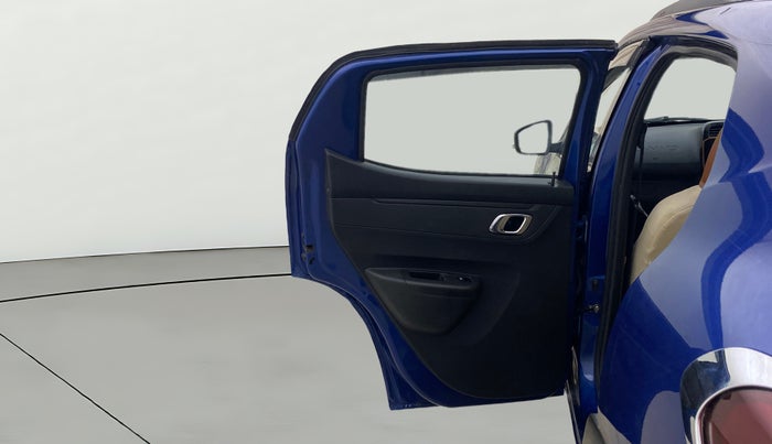 2020 Renault Kwid CLIMBER 1.0 AMT (O), Petrol, Automatic, 29,365 km, LHS Rear Door