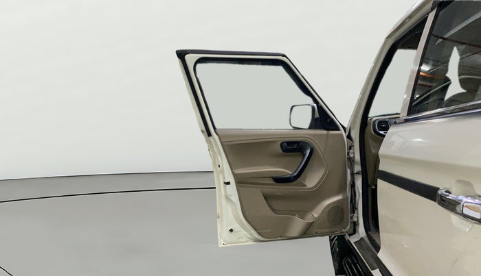 2022 Mahindra BOLERO NEO N 8, Diesel, Manual, 62,908 km, LHS Front Door