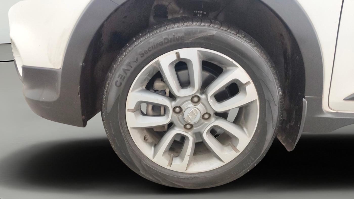 2017 Hyundai i20 Active 1.2 SX, Petrol, Manual, 59,486 km, Left Front Wheel