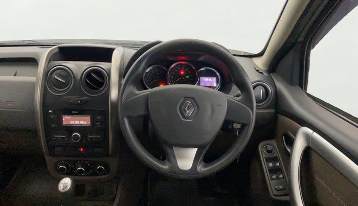 2017 Renault Duster RXL PETROL, Petrol, Manual, 73,012 km, Steering Wheel Close Up