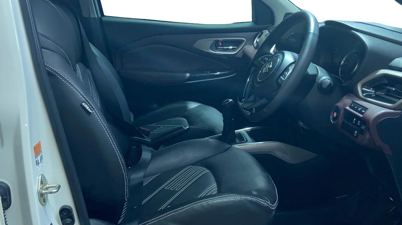 2025 Maruti FRONX ALPHA 1.0 TURBO MT, Petrol, Manual, 6,846 km, Right Side Front Door Cabin
