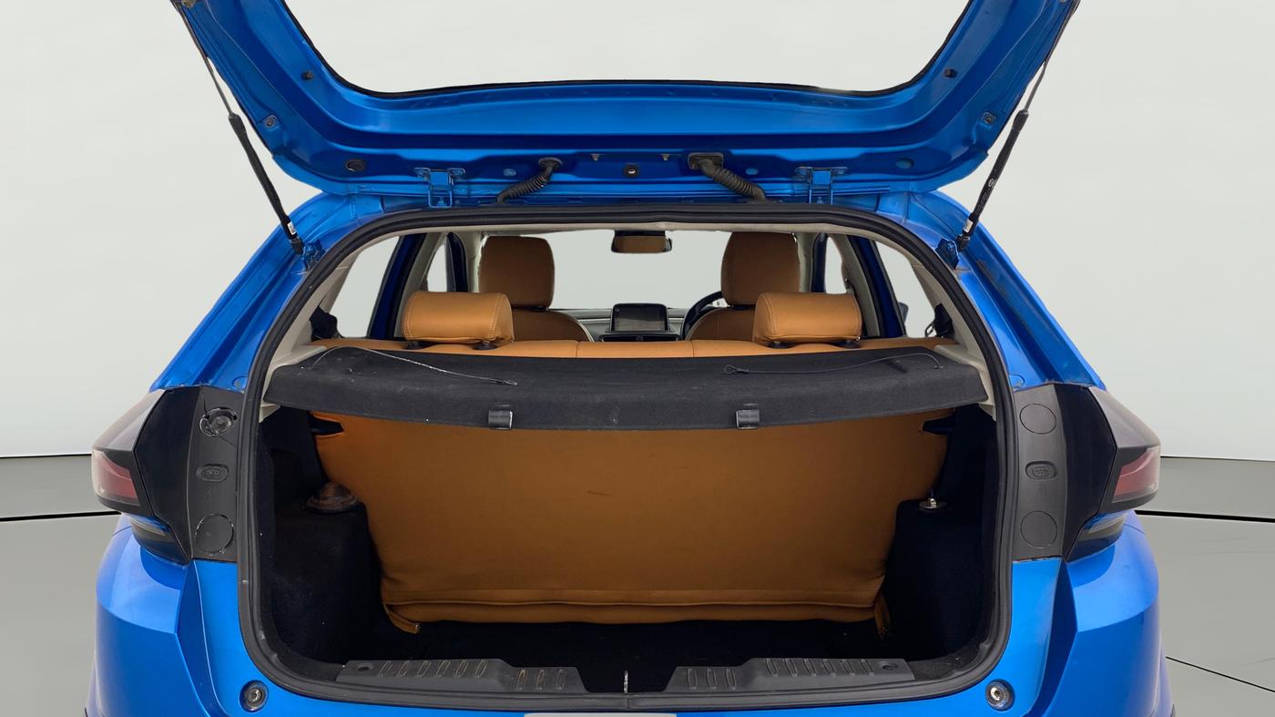 2021 Tata ALTROZ XZ PETROL, Petrol, Manual, 26,606 km, Boot Open Zoomed View