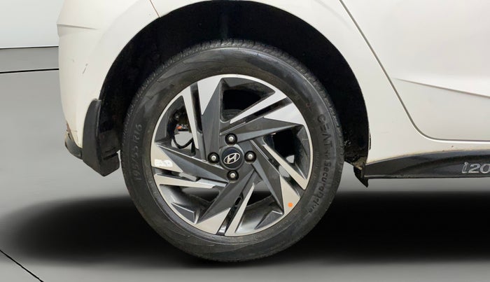 2021 Hyundai NEW I20 ASTA 1.2 MT, Petrol, Manual, 27,922 km, Right Rear Wheel