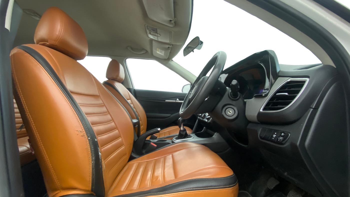 2021 KIA SELTOS HTK 1.5 PETROL, Petrol, Manual, 1,19,589 km, Right Side Front Door Cabin