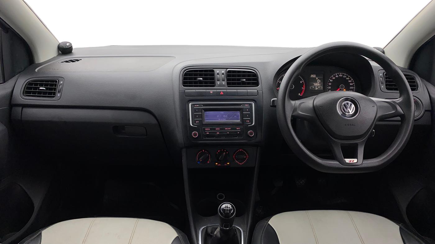 2015 Volkswagen Polo COMFORTLINE 1.2L, Petrol, Manual, 75,855 km, Dashboard