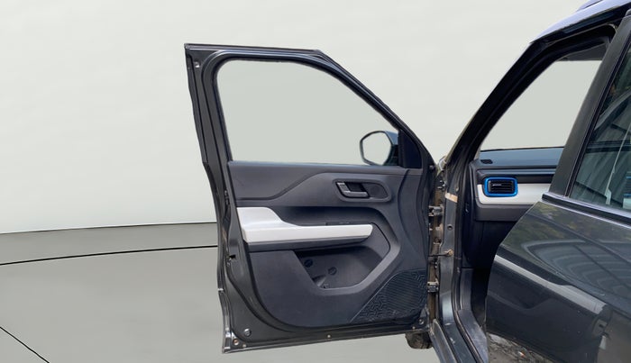 2021 Tata PUNCH CREATIVE  MT, Petrol, Manual, 19,731 km, LHS Front Door