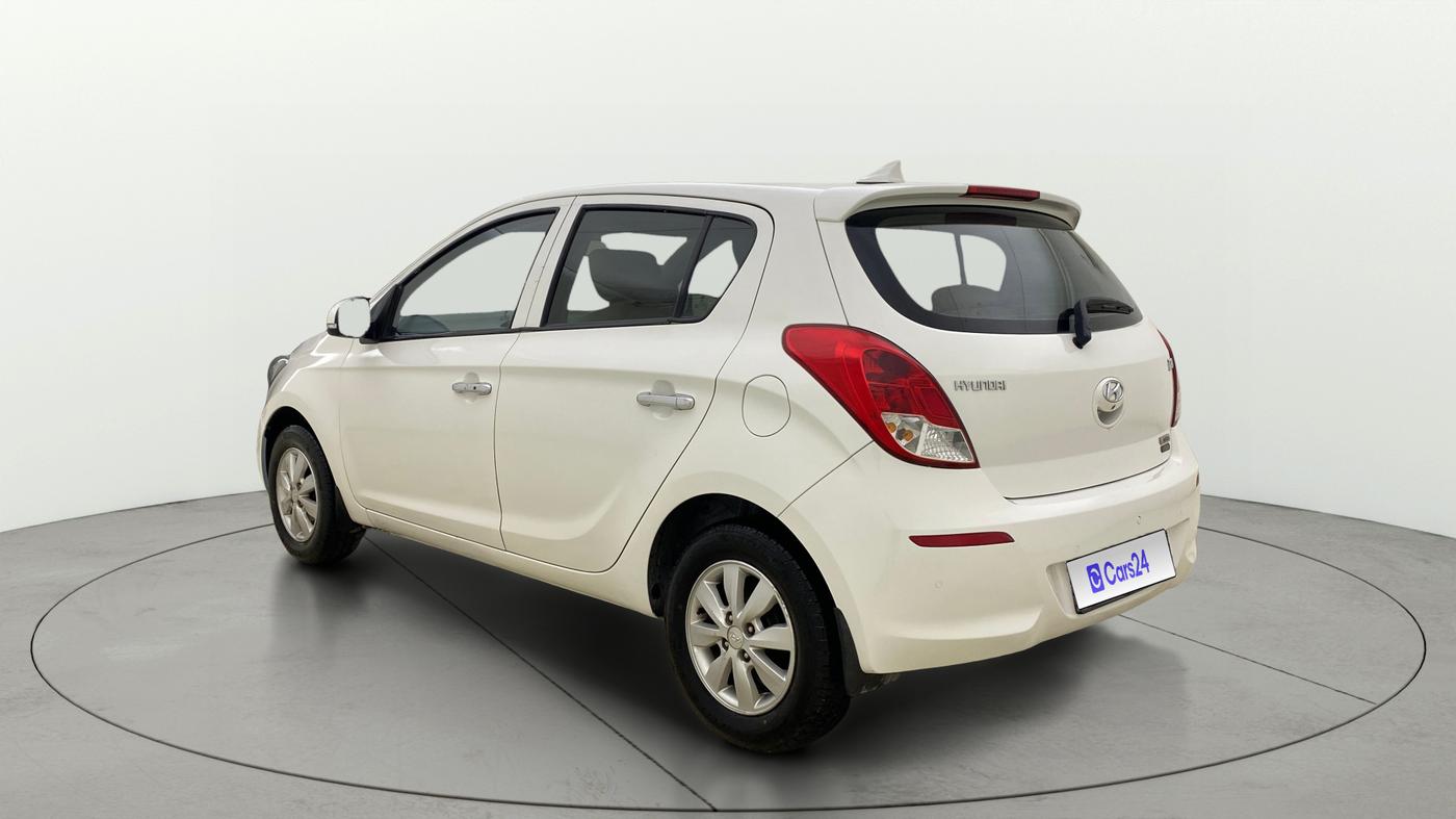 2014 Hyundai i20 ASTA 1.2, Petrol, Manual, 1,16,948 km, Left Back Diagonal
