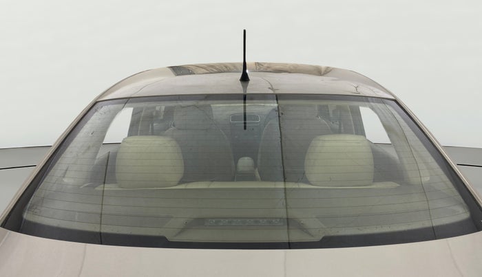 2016 Skoda Rapid AMBITION 1.6 MPI MT, Petrol, Manual, 82,089 km, Rear Windshield