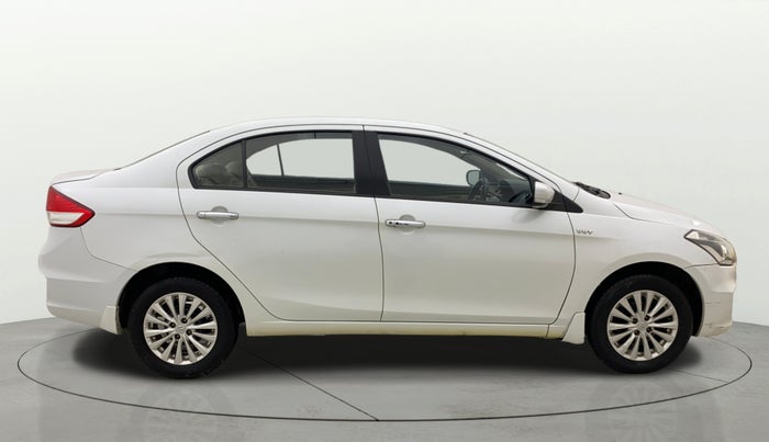 2016 Maruti Ciaz ZXI, Petrol, Manual, 49,976 km, Right Side View