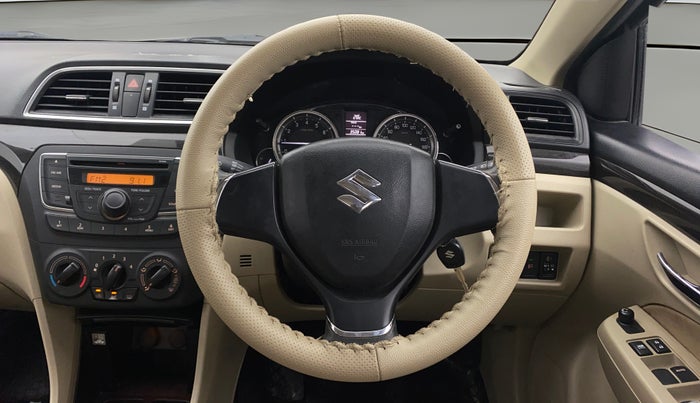2016 Maruti Ciaz VXI+, Petrol, Manual, 35,074 km, Steering Wheel Close Up