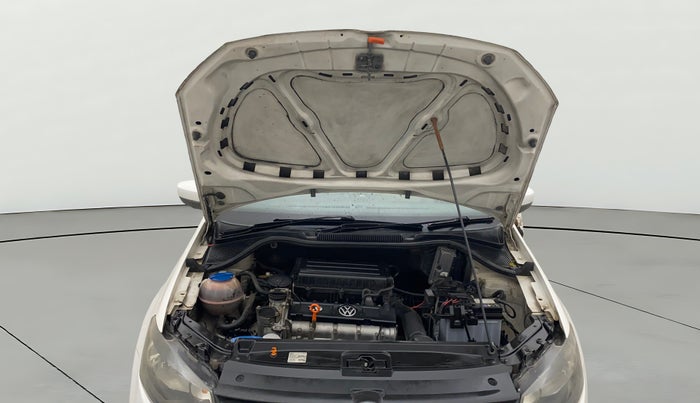 2012 Volkswagen Vento HIGHLINE PETROL AT, Petrol, Automatic, 1,12,420 km, Open Bonet