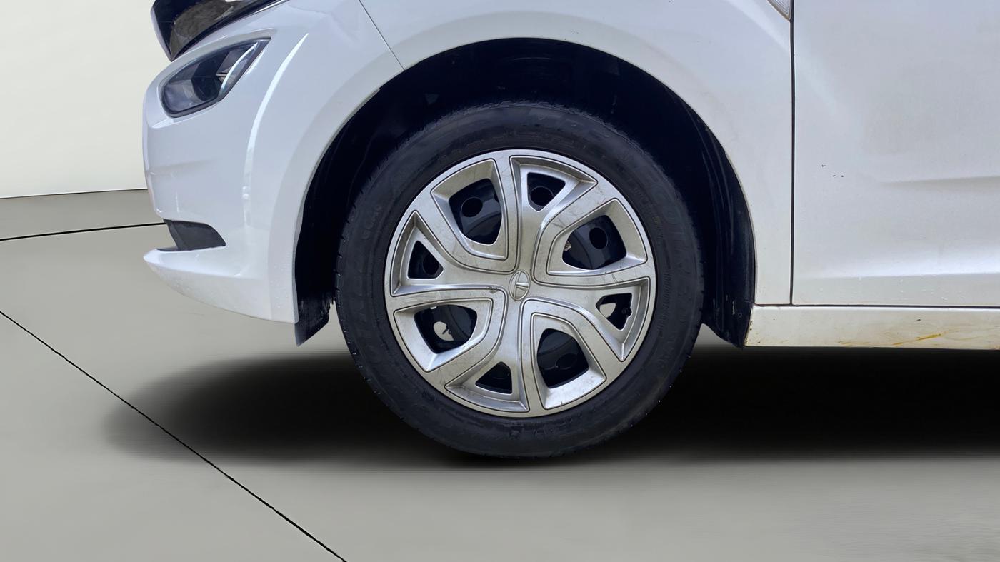 2023 Tata ALTROZ XT PETROL, Petrol, Manual, 59,462 km, Left Front Wheel