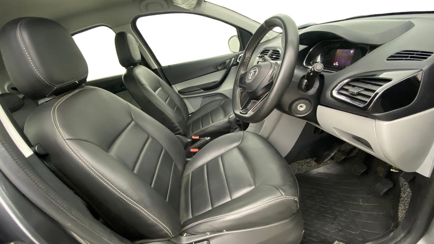 2020 Tata Tiago XT PETROL, Petrol, Manual, 66,172 km, Right Side Front Door Cabin